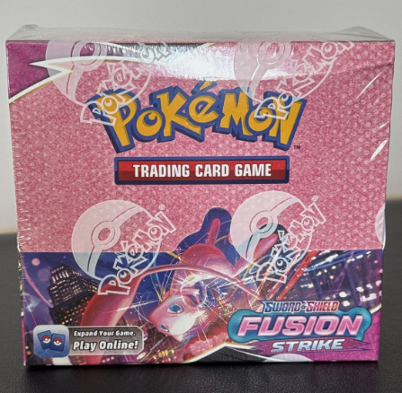 Pokemon - SLIGHTLY DAMAGED - SWSH Fusion Strike - Booster Box - 0% VAT GVMS